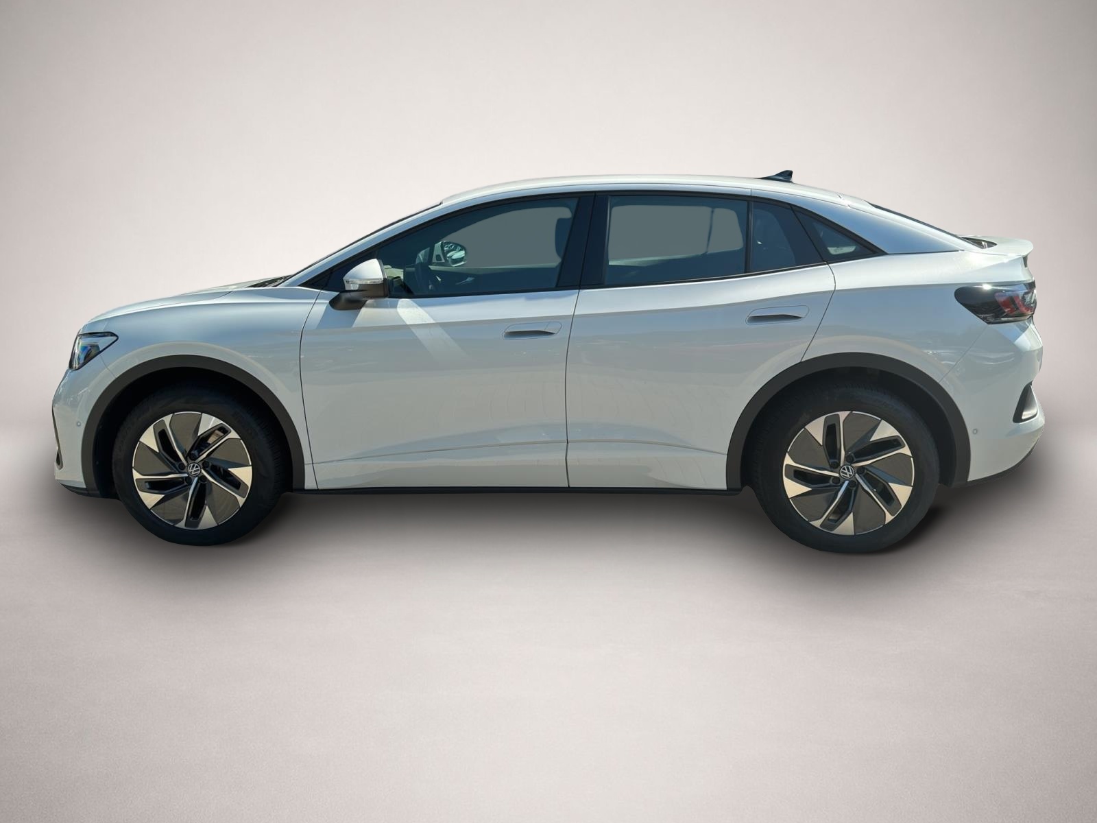 Volkswagen ID.5 (10/2025, ELECTRIC)