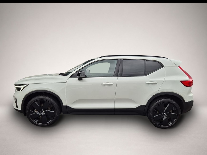 Volvo XC40 (05/2025, Benzin)