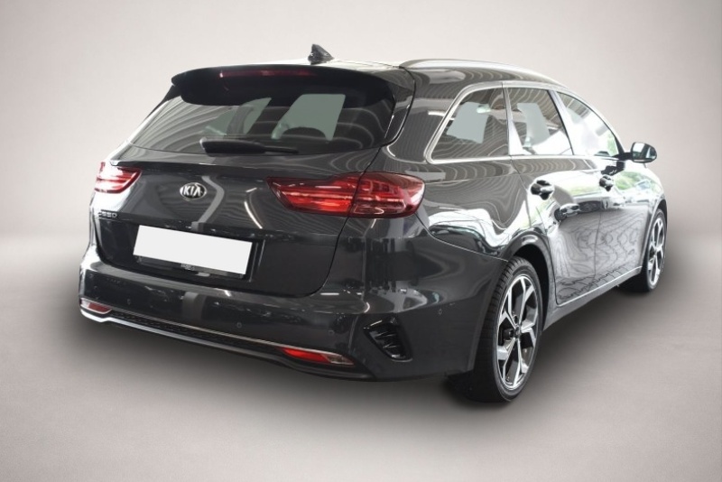 KIA cee'd / Ceed (11/2020, Benzin)