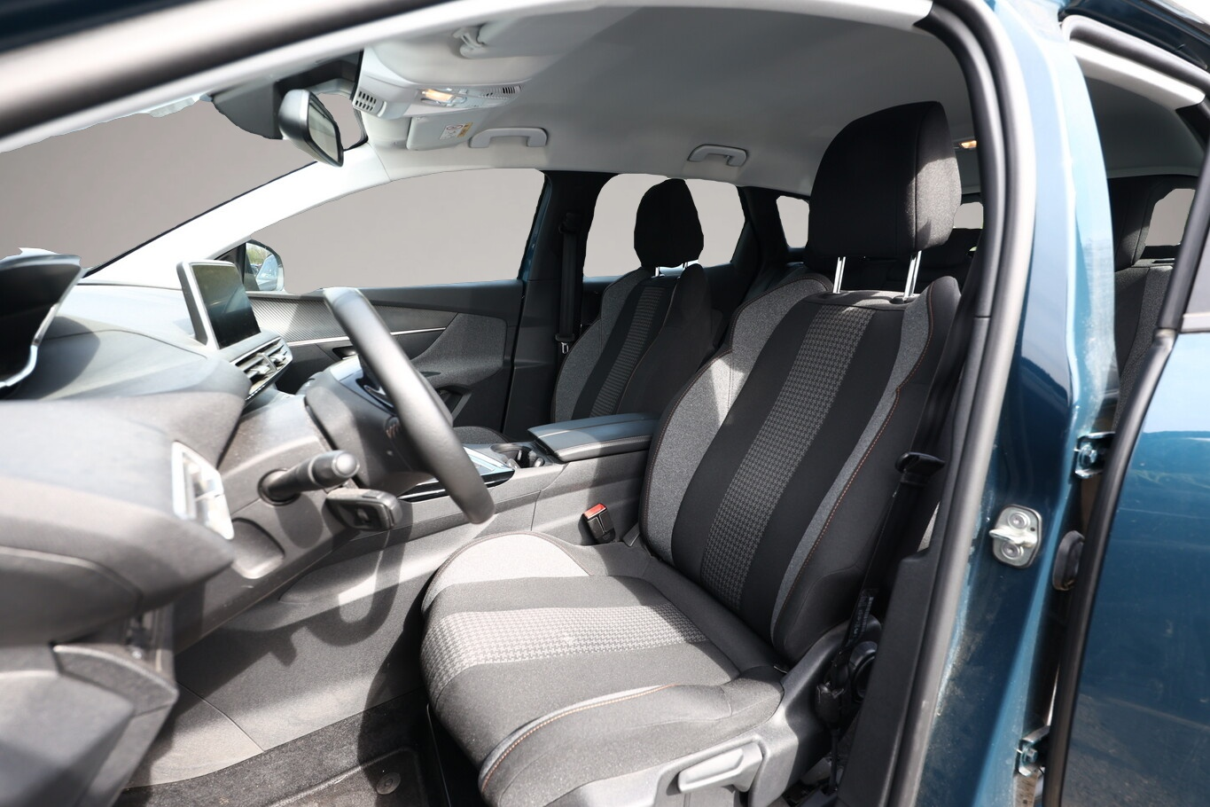 Peugeot 3008 (02/2021, Benzin)