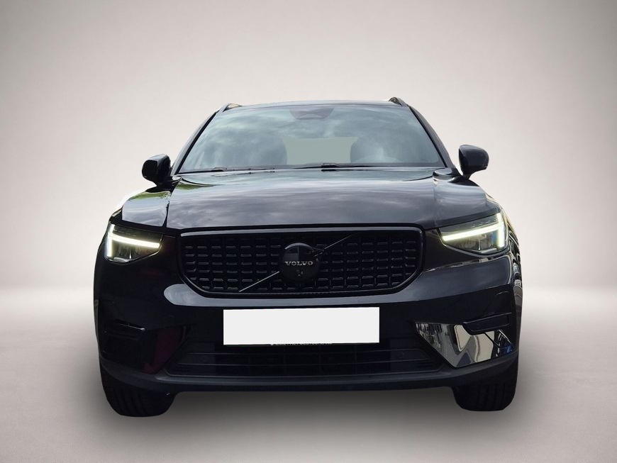 Volvo XC40 (07/2025, Benzin)