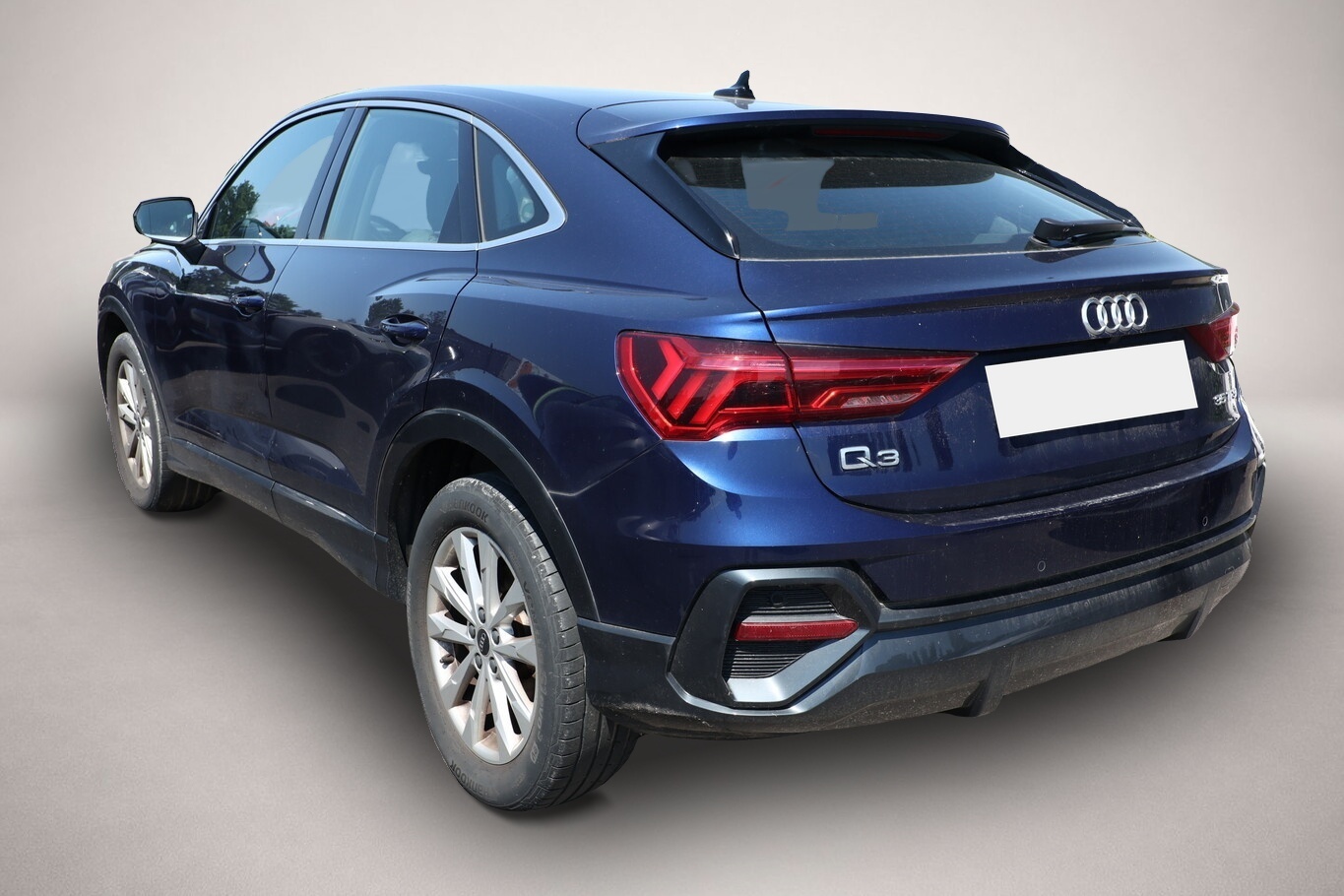 Audi Q3 (12/2021, Benzin)