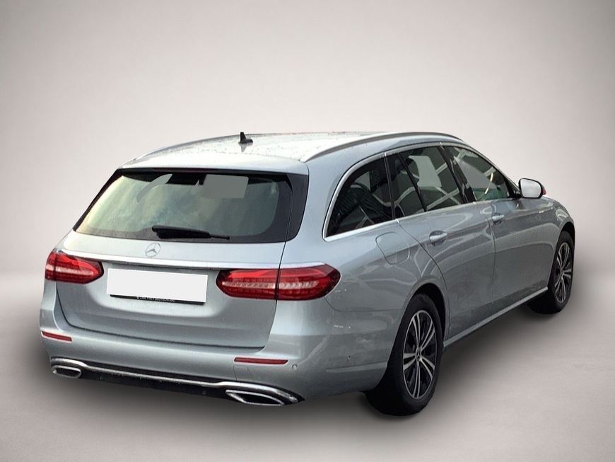 Mercedes-Benz E 220 (03/2021, Diesel)