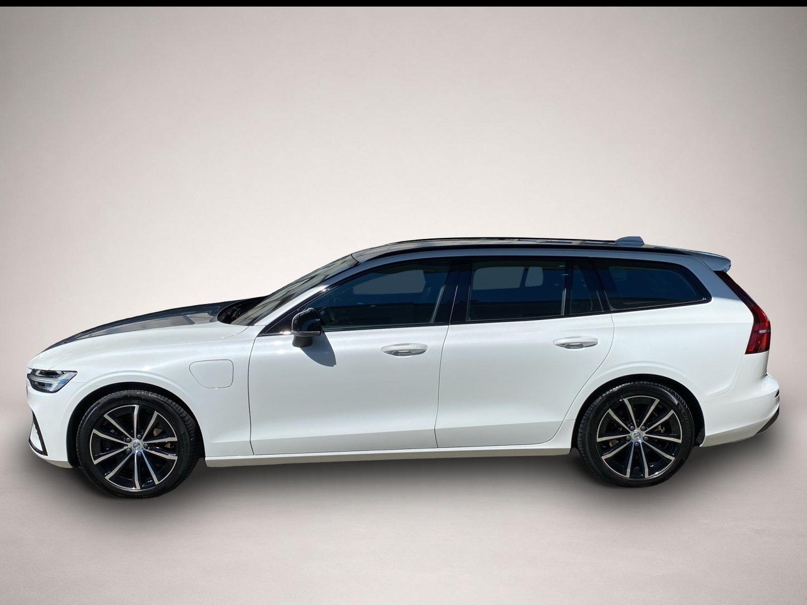 Volvo V60 (05/2023, )
