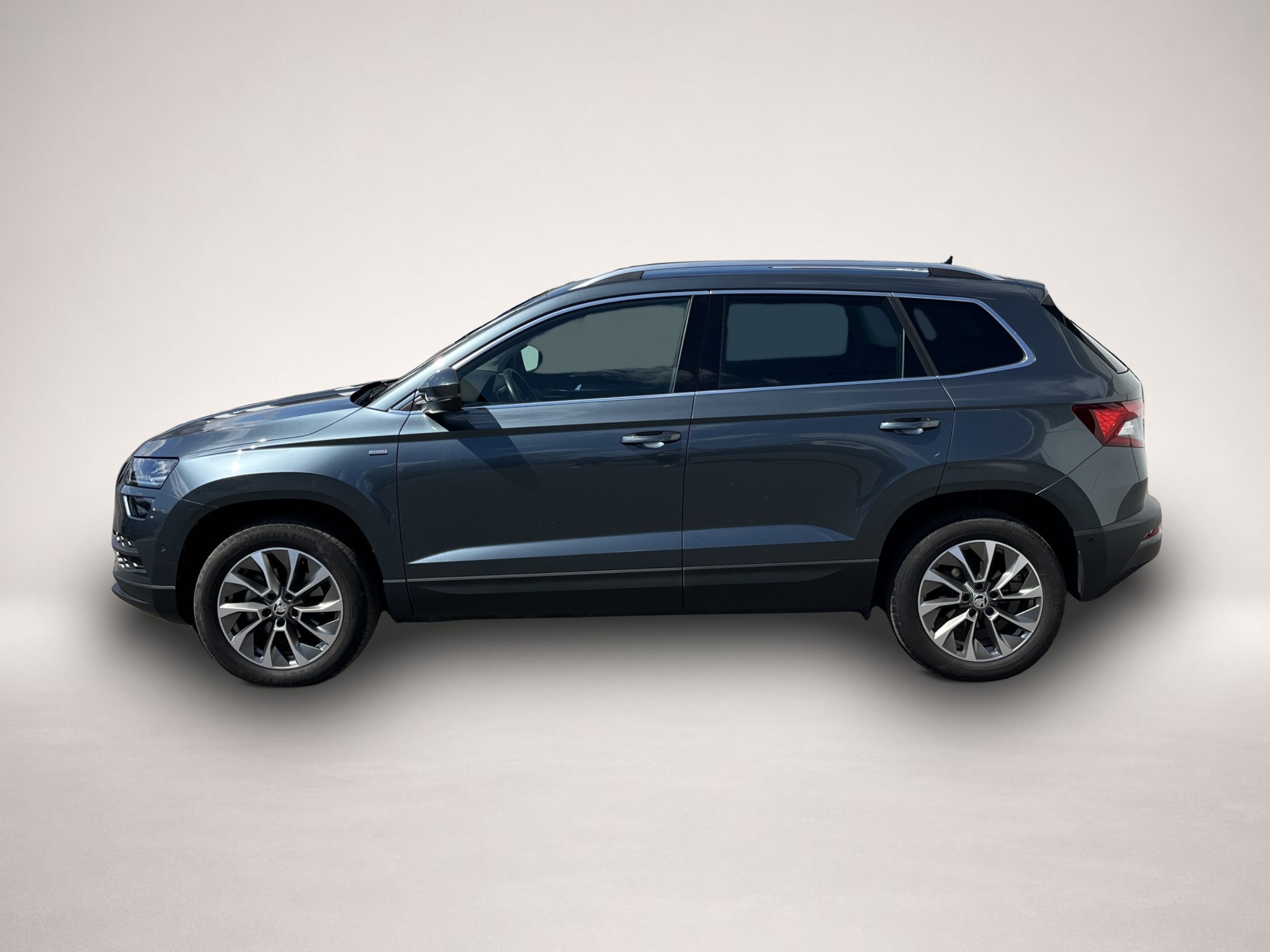 Skoda Karoq (01/2022, Benzin)