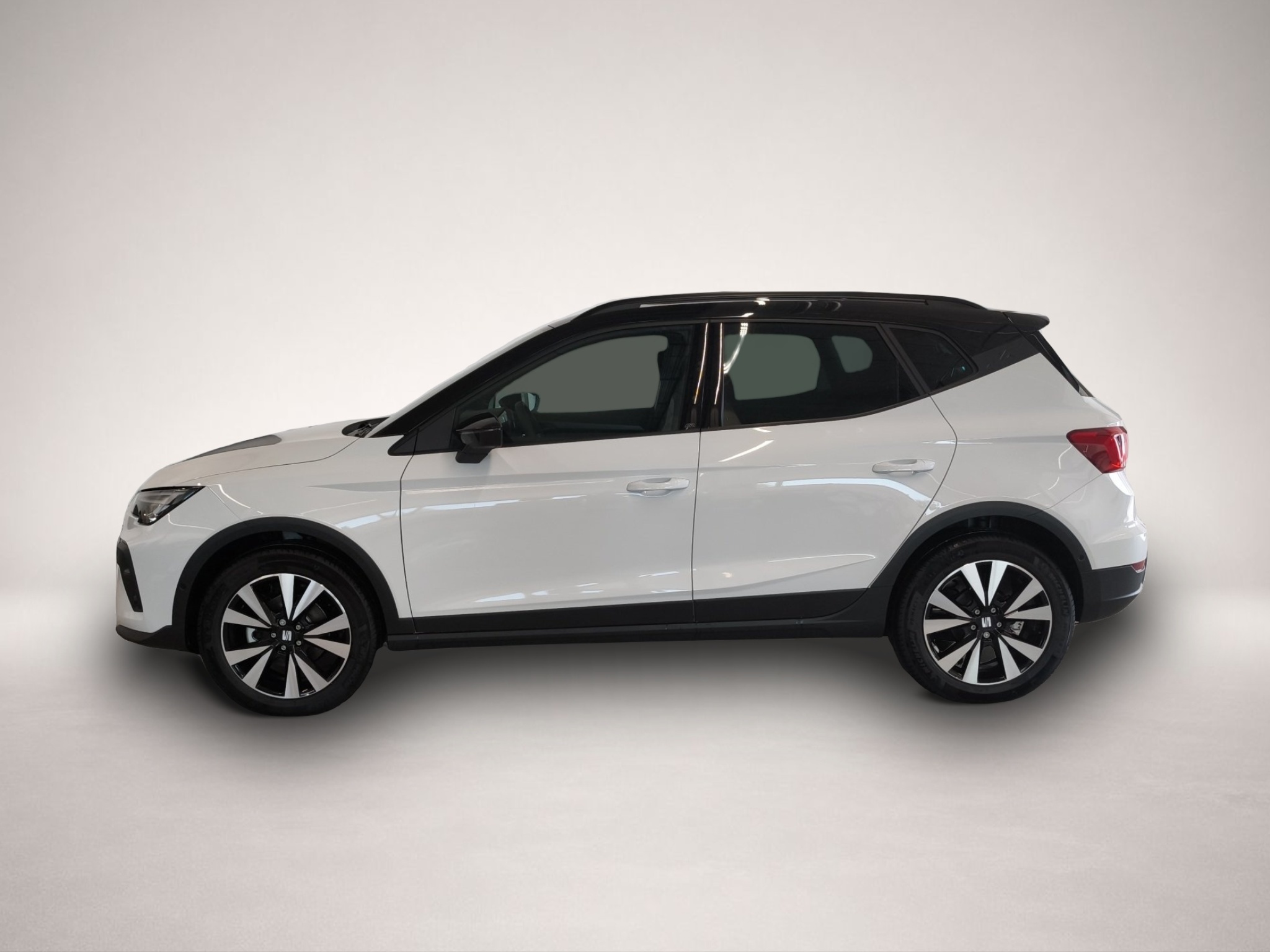Seat Arona (, Benzin)
