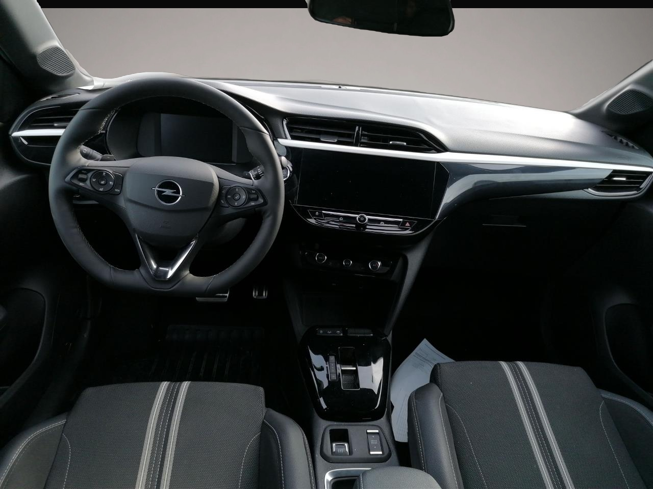 Opel Corsa (11/2024, Benzin)