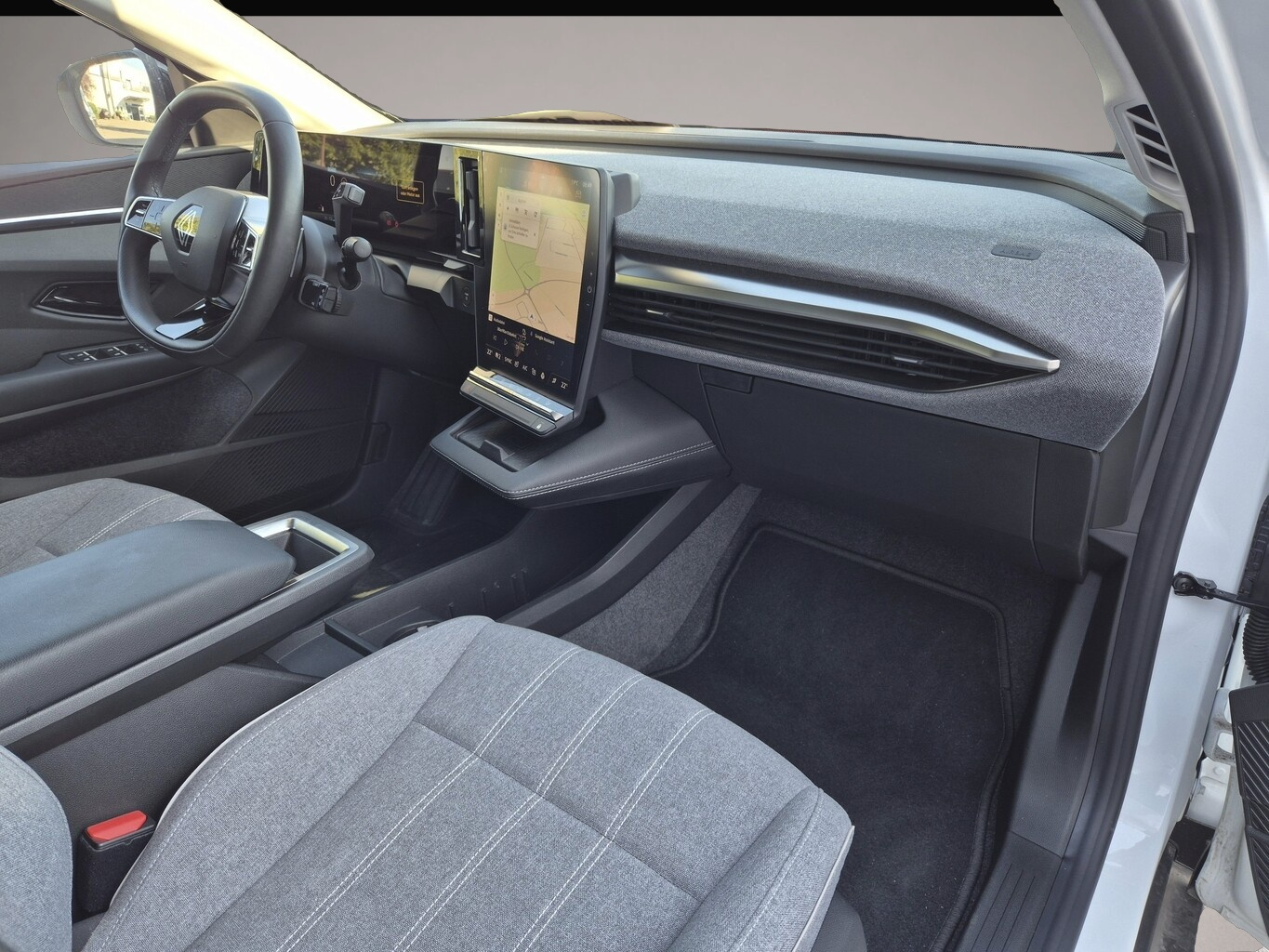 Renault Megane E-TECH (11/2022, ELECTRIC)