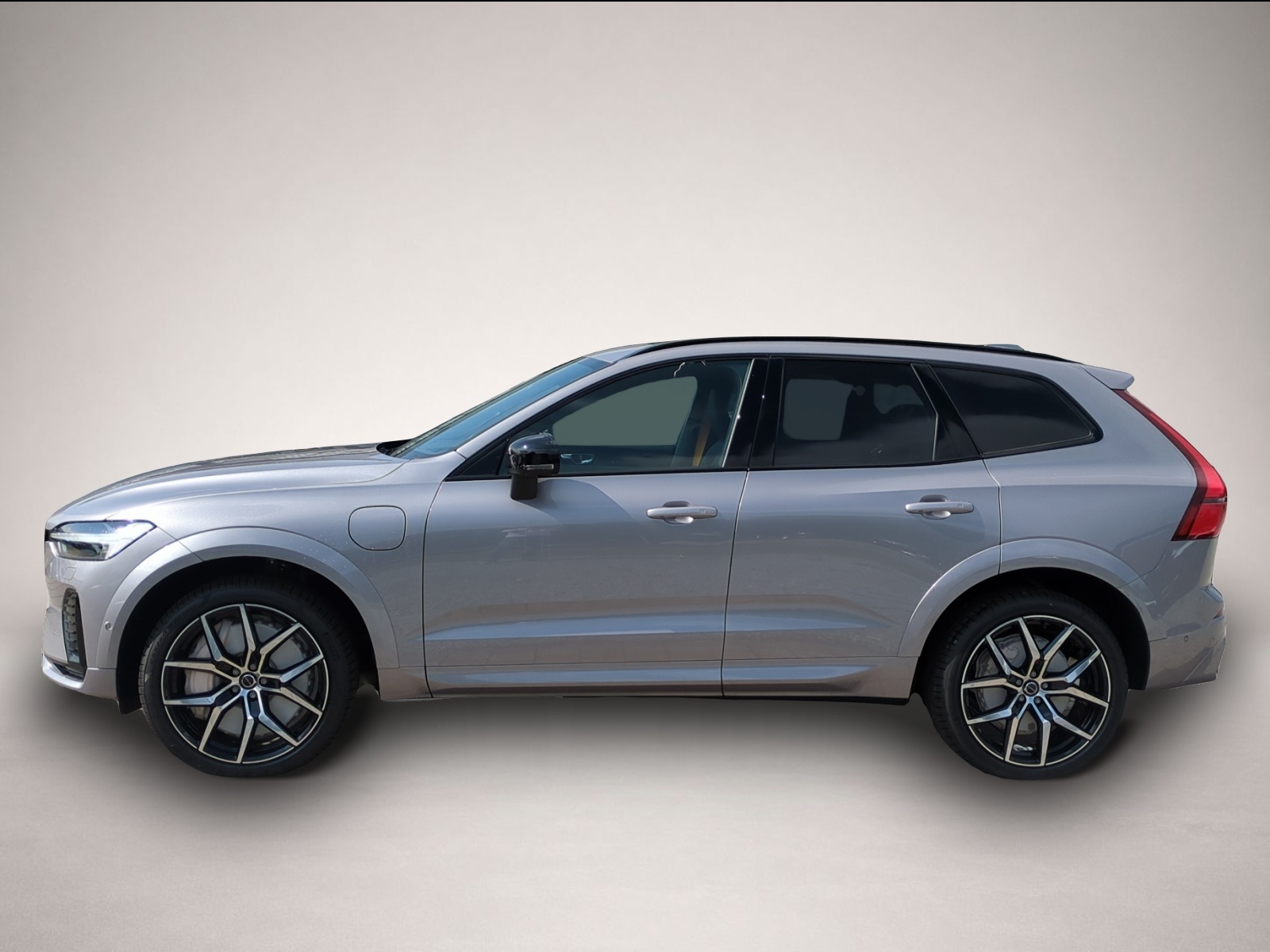 Volvo XC60 (06/2025, Hybrid (Benzin/Elektro))