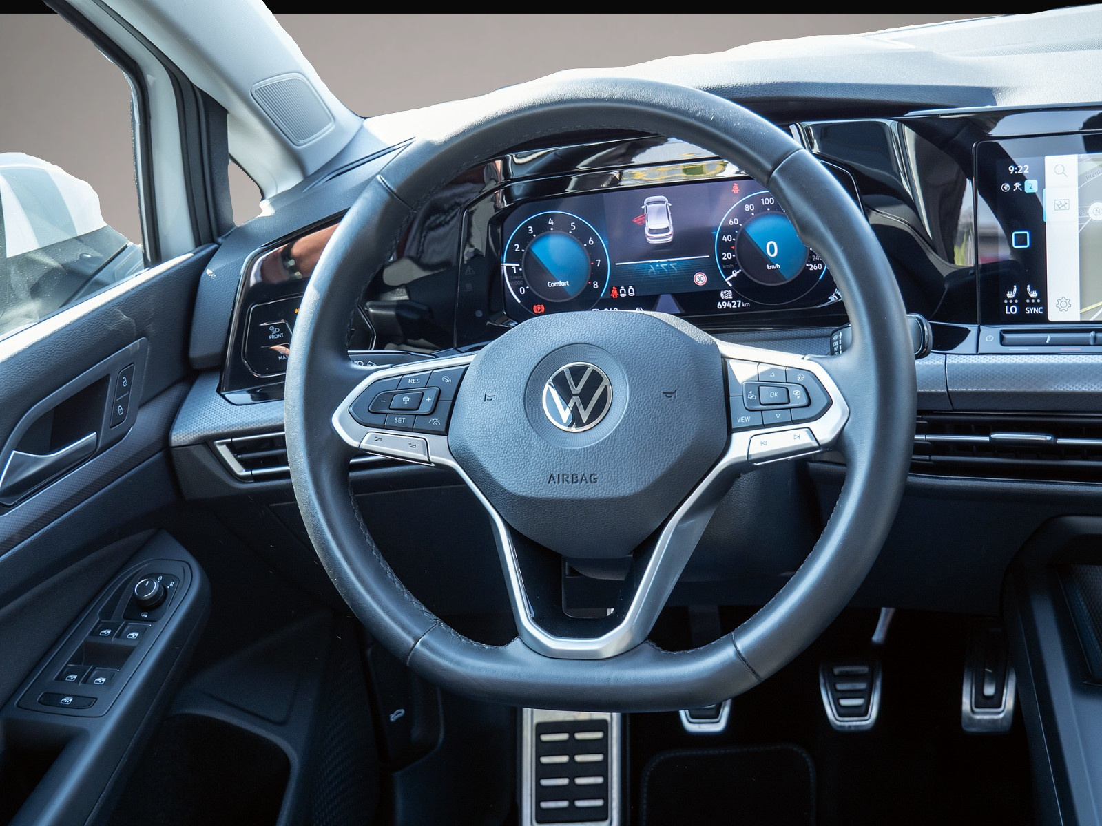 Volkswagen Golf (02/2023, Benzin)