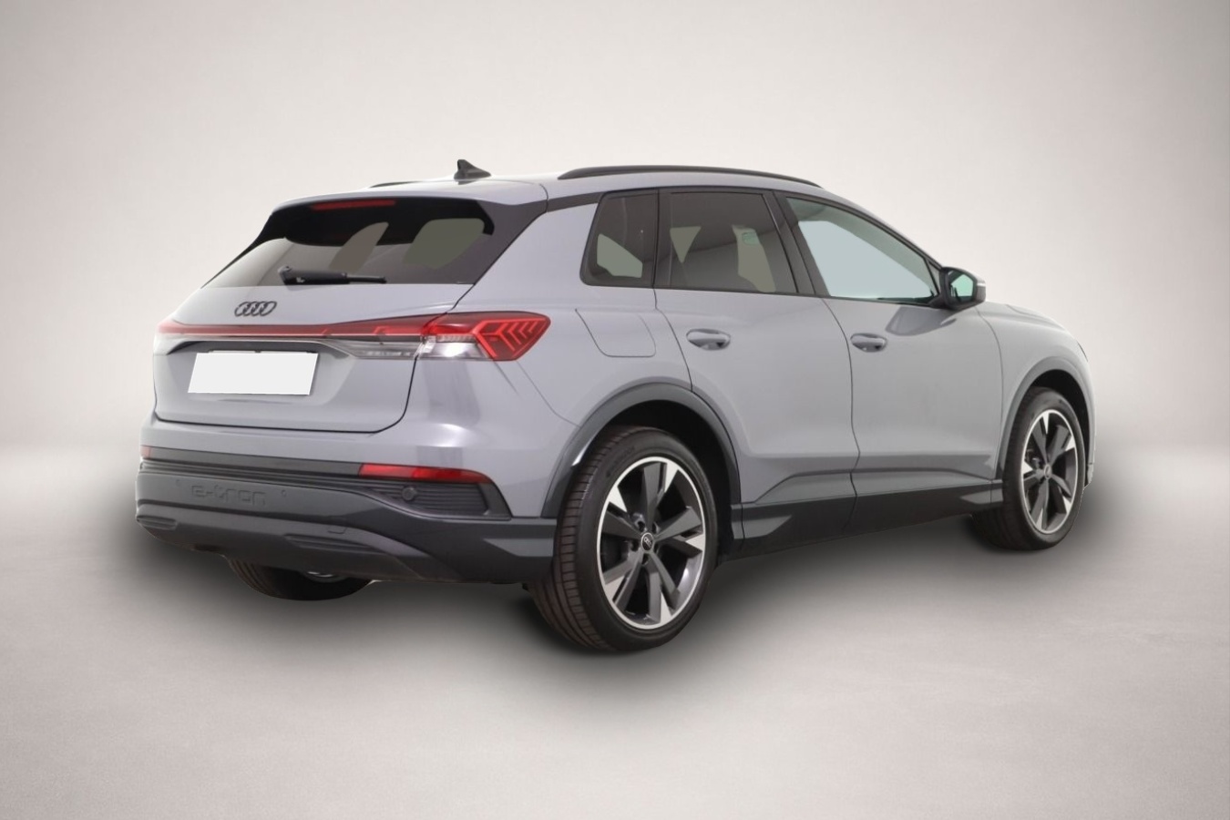 Audi Q4 e-tron (09/2025, ELECTRIC)