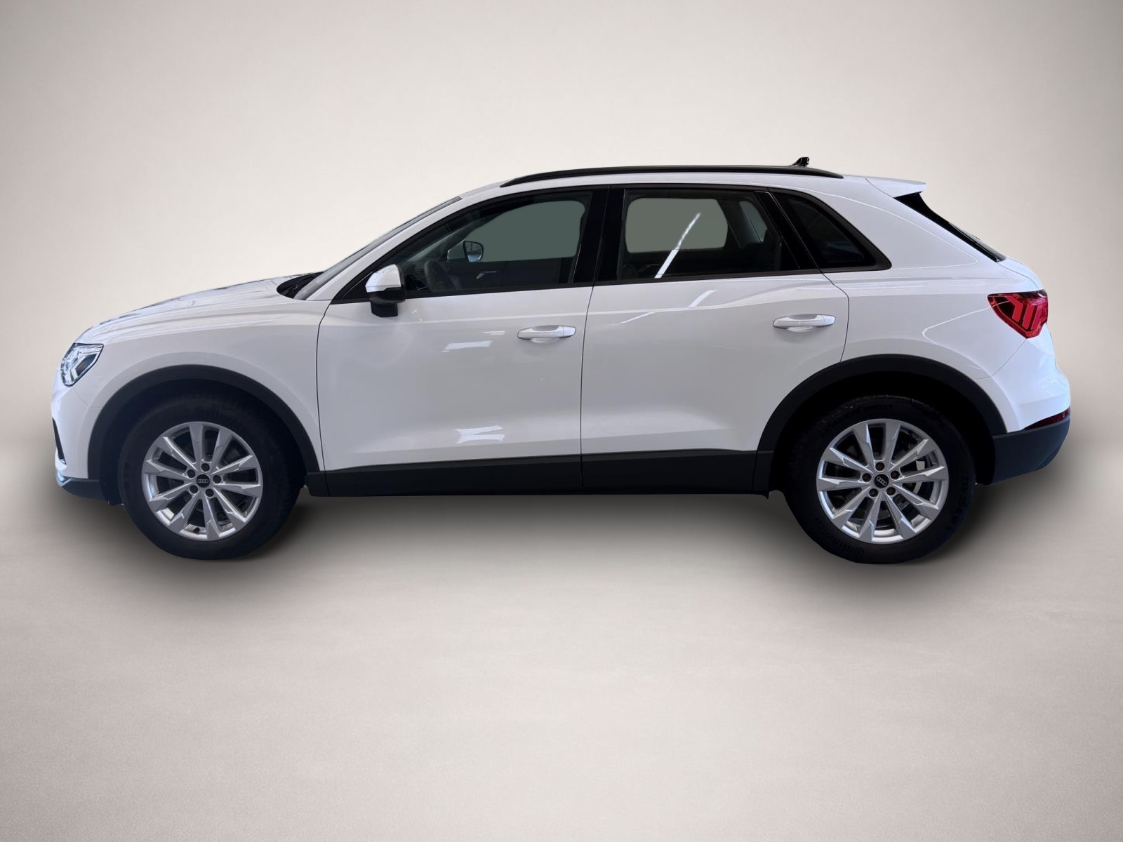 Audi Q3 (01/2023, Benzin)