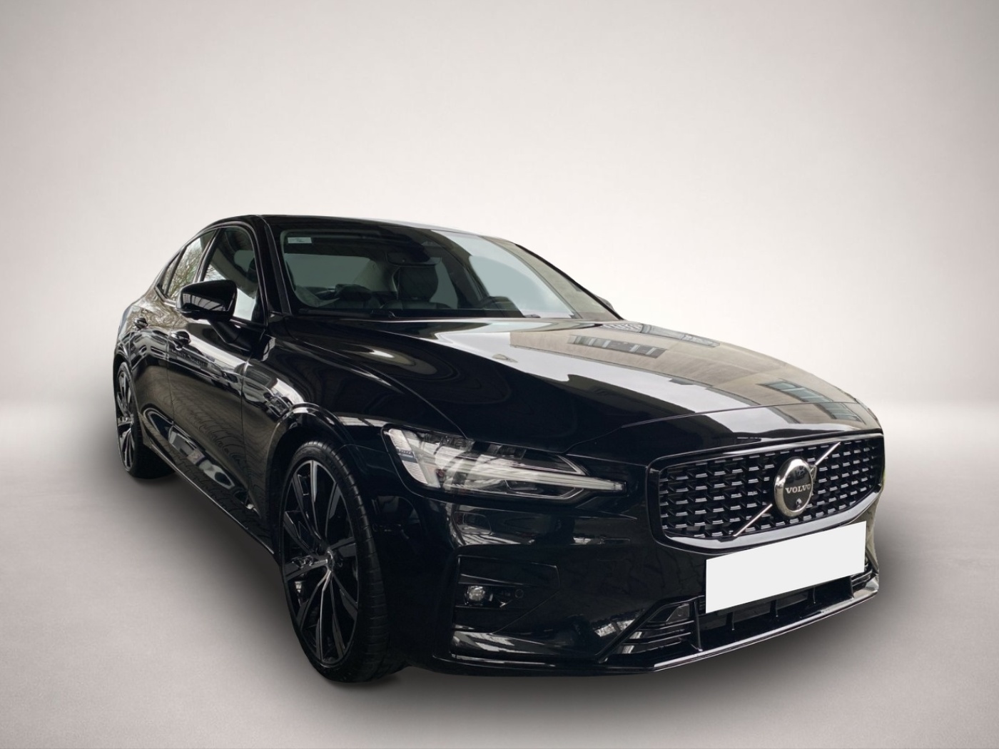 Volvo S60 (11/2023, Benzin)