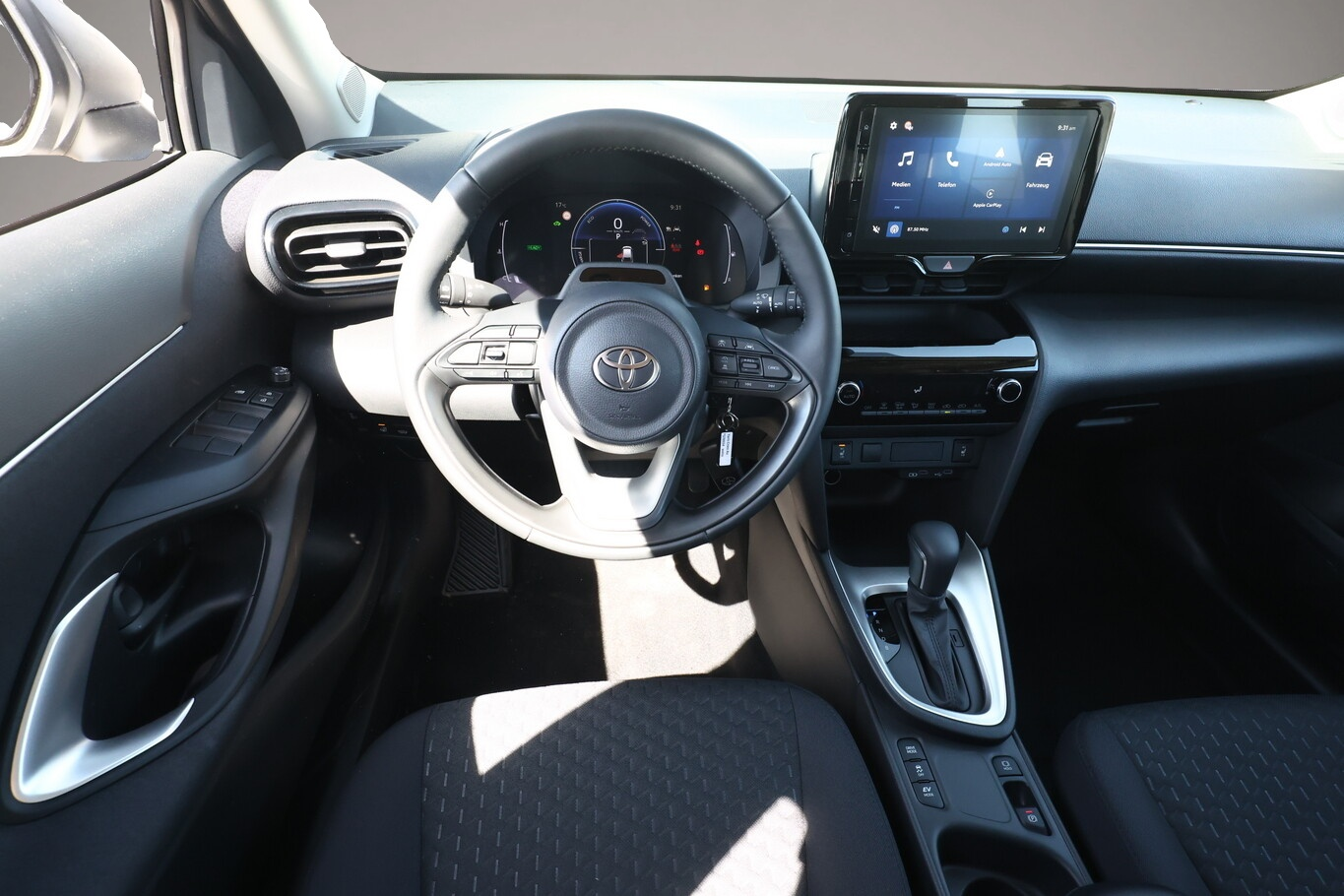 Toyota Yaris Cross (07/2026, Hybrid (Benzin/Elektro))