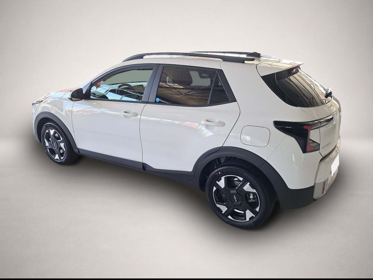Kia Stonic, image 3 of 4
