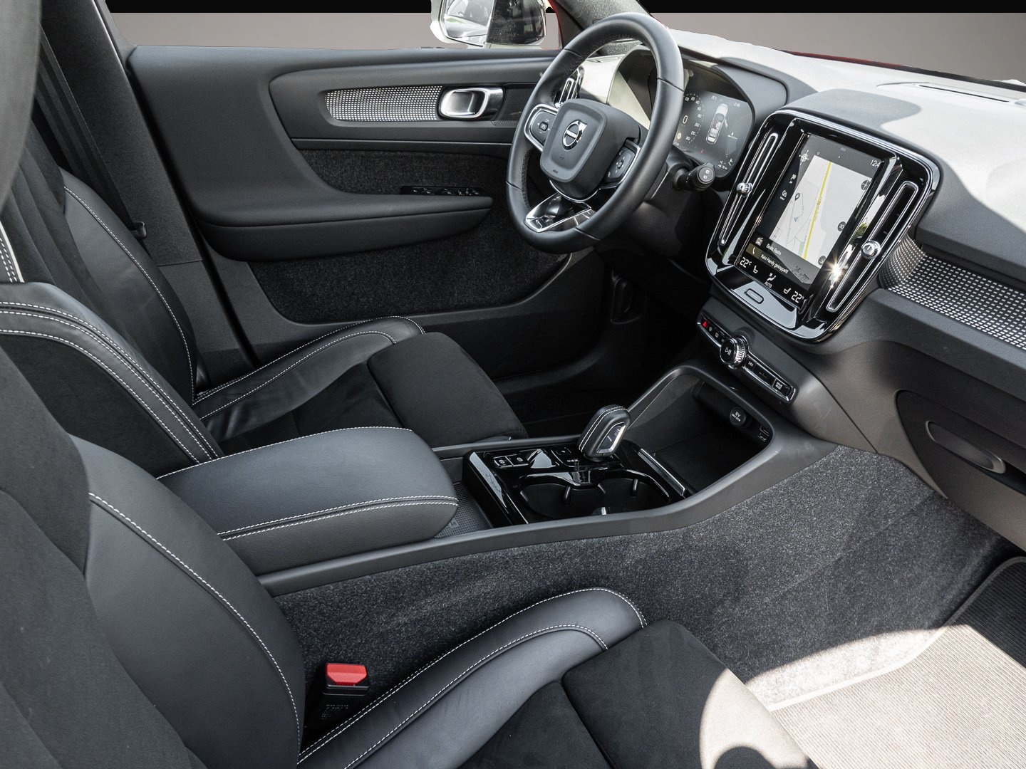 Volvo XC40 (01/2022, )