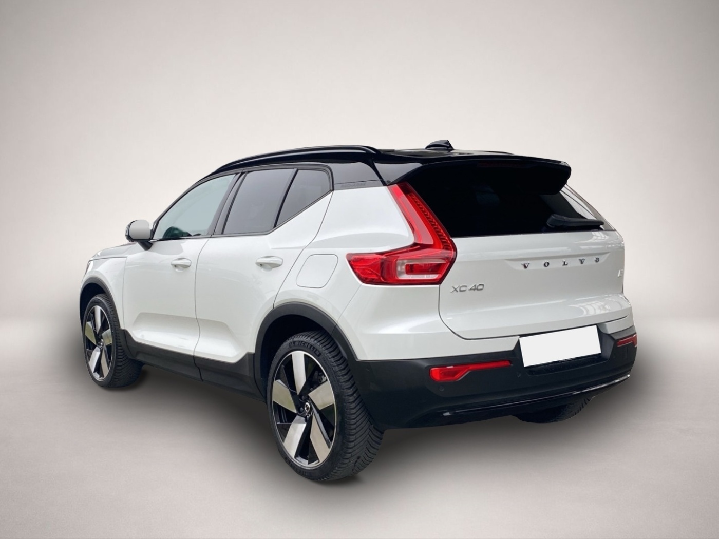 Volvo XC40 (12/2022, ELECTRIC)