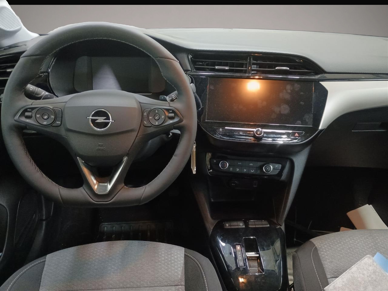 Opel Corsa (11/2025, Benzin)