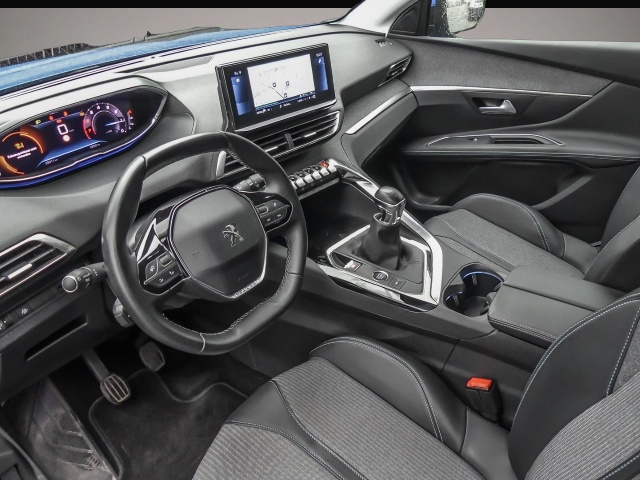 Peugeot 3008 (04/2021, Benzin)