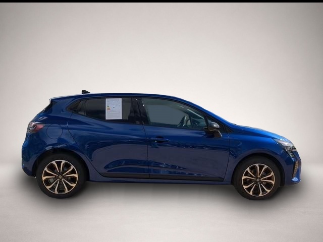 Renault Clio (11/2025, Benzin)