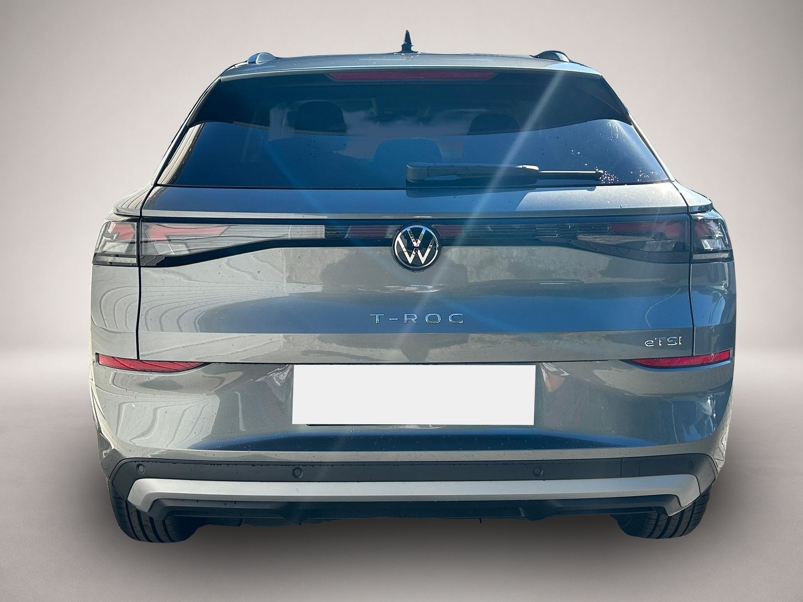 Volkswagen T-Roc (06/2026, Benzin)