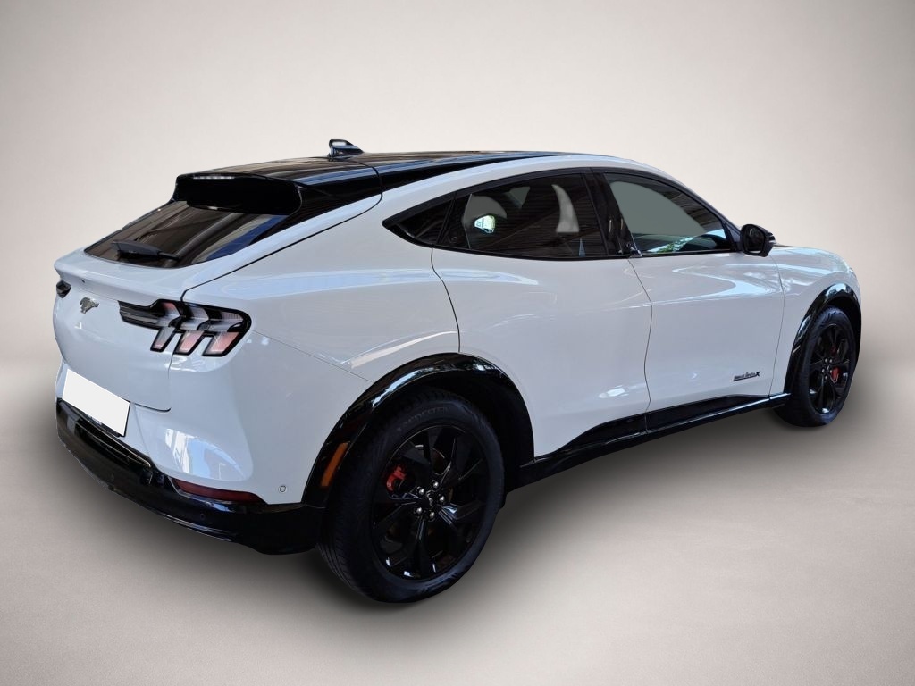 Ford Mustang Mach-E (06/2023, )