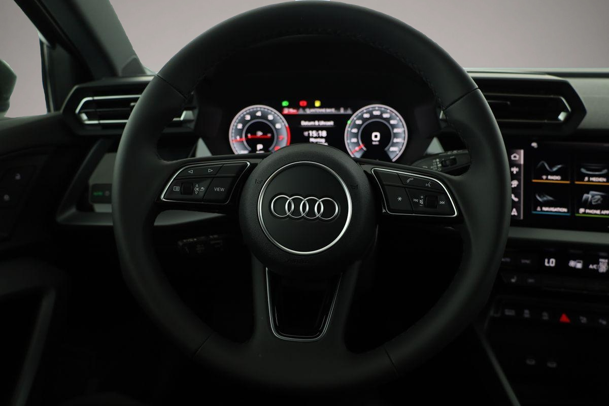 Audi quattro (05/2026, Benzin)