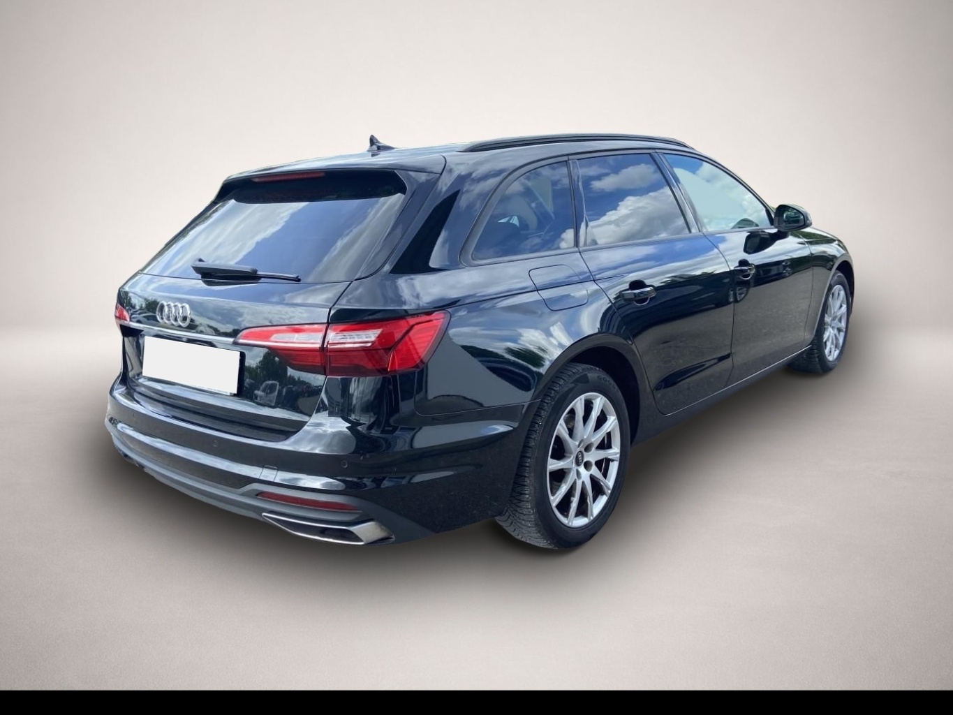 Audi A4 (08/2022, )