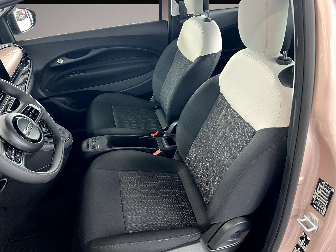 Fiat 500C (05/2026, Benzin)