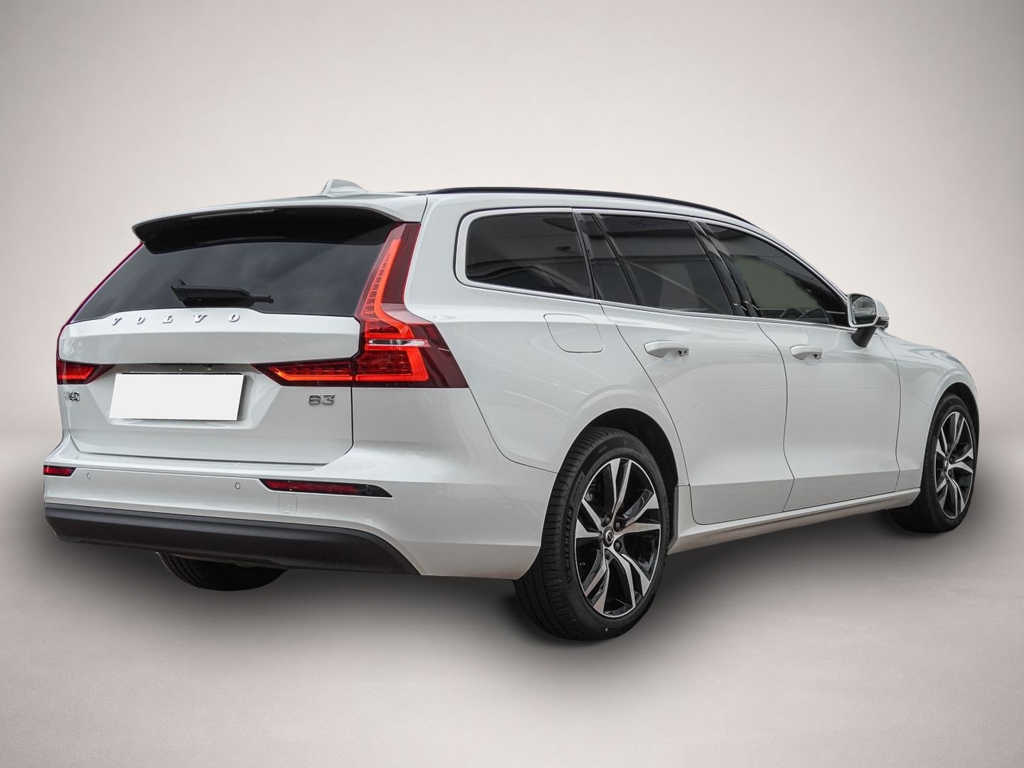 Volvo V60 (07/2024, Benzin)