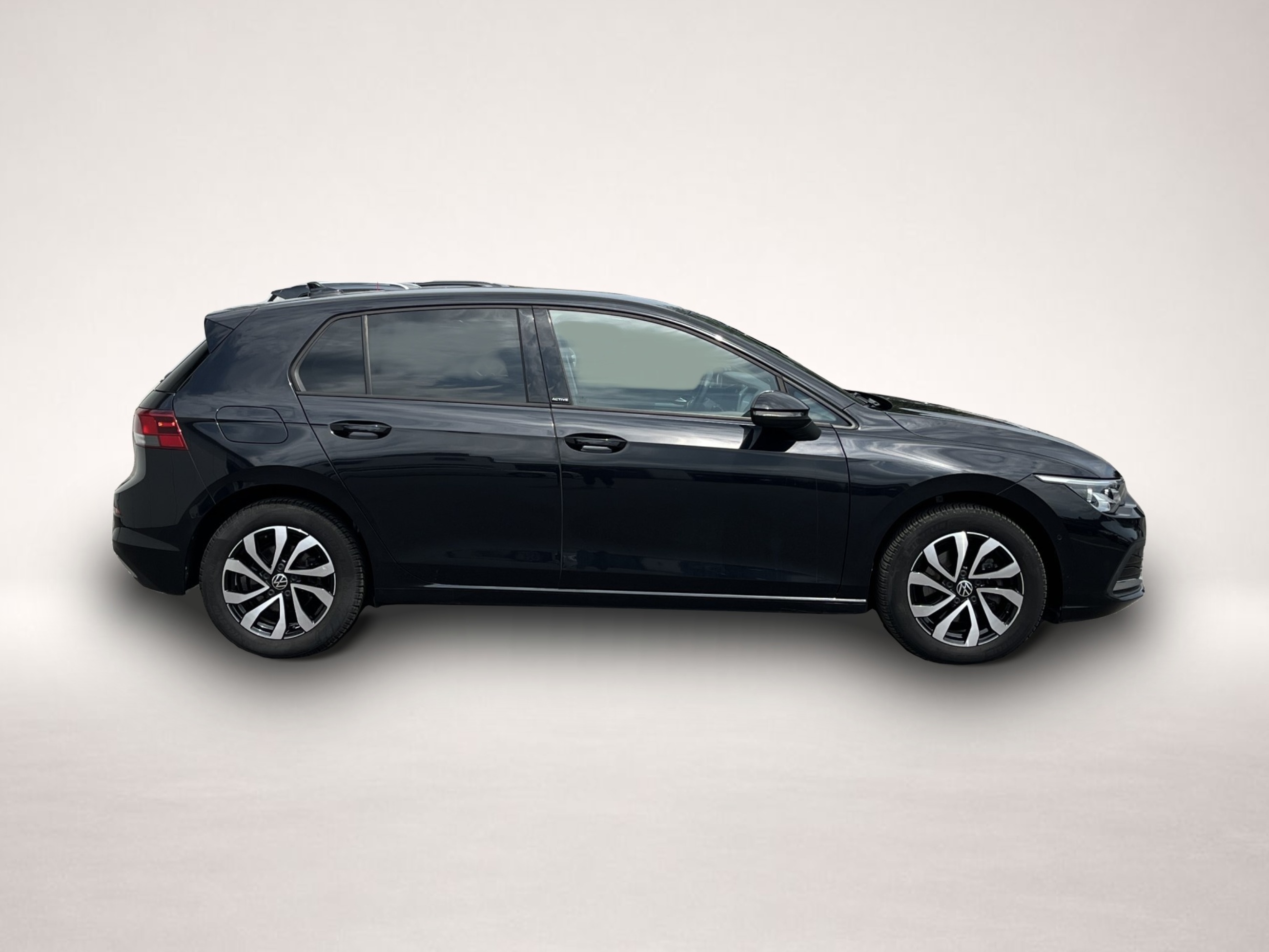 Volkswagen Golf (03/2023, Benzin)