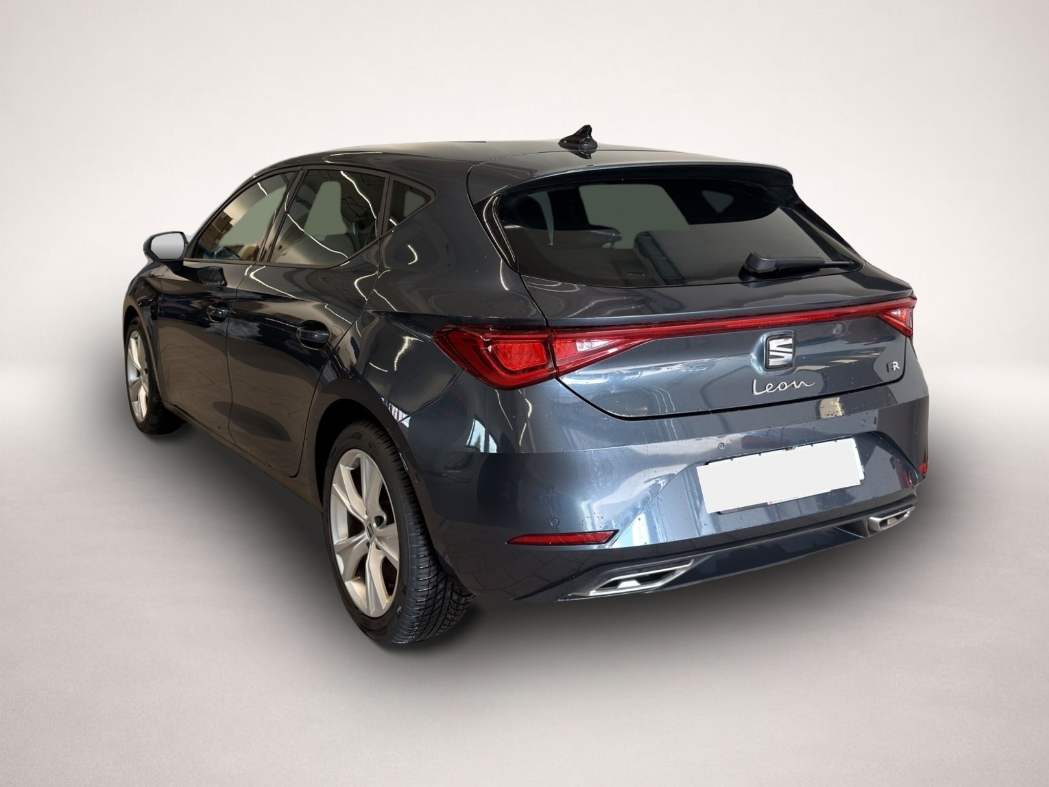 Seat Leon (08/2025, Benzin)