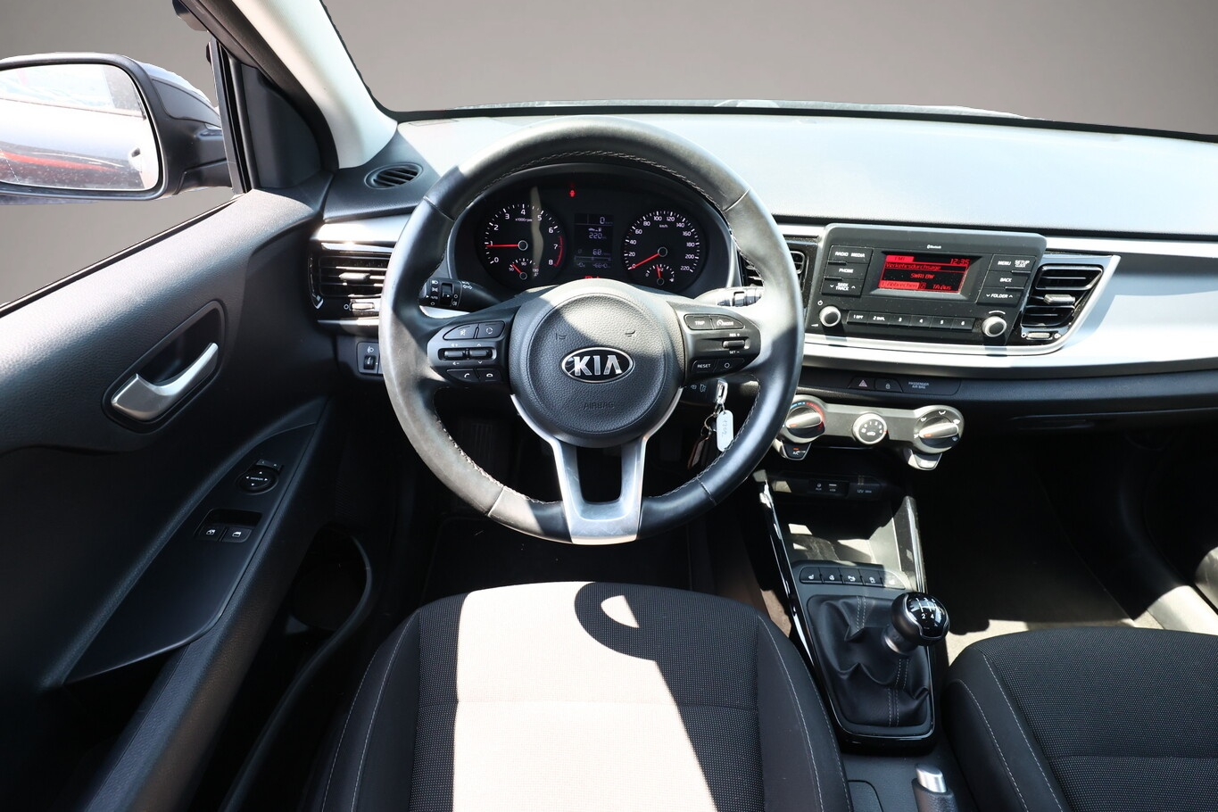 KIA Rio (07/2019, Benzin)