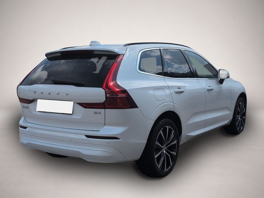 Volvo XC60 (12/2023, Benzin)