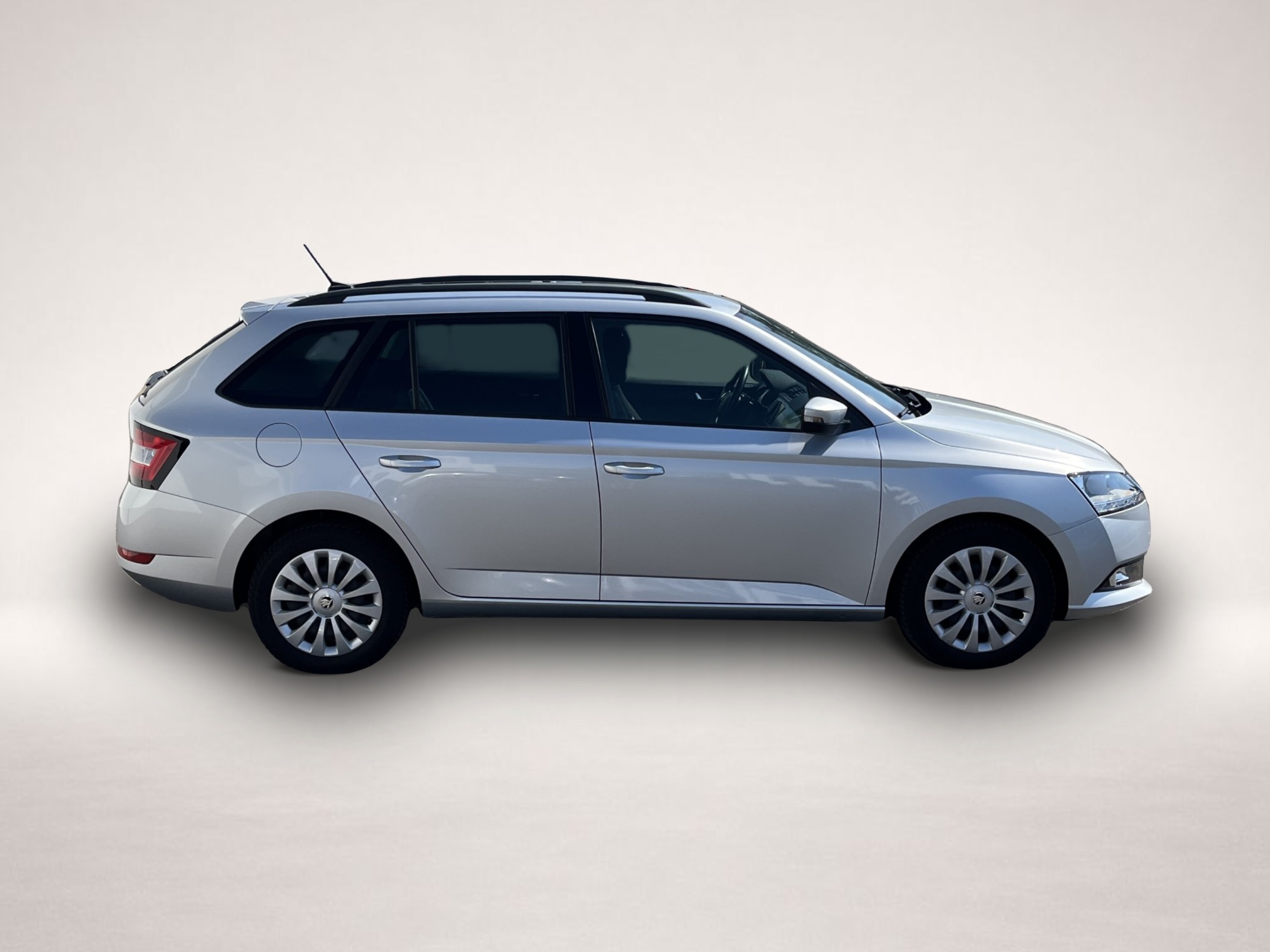 Skoda Fabia (06/2022, Benzin)