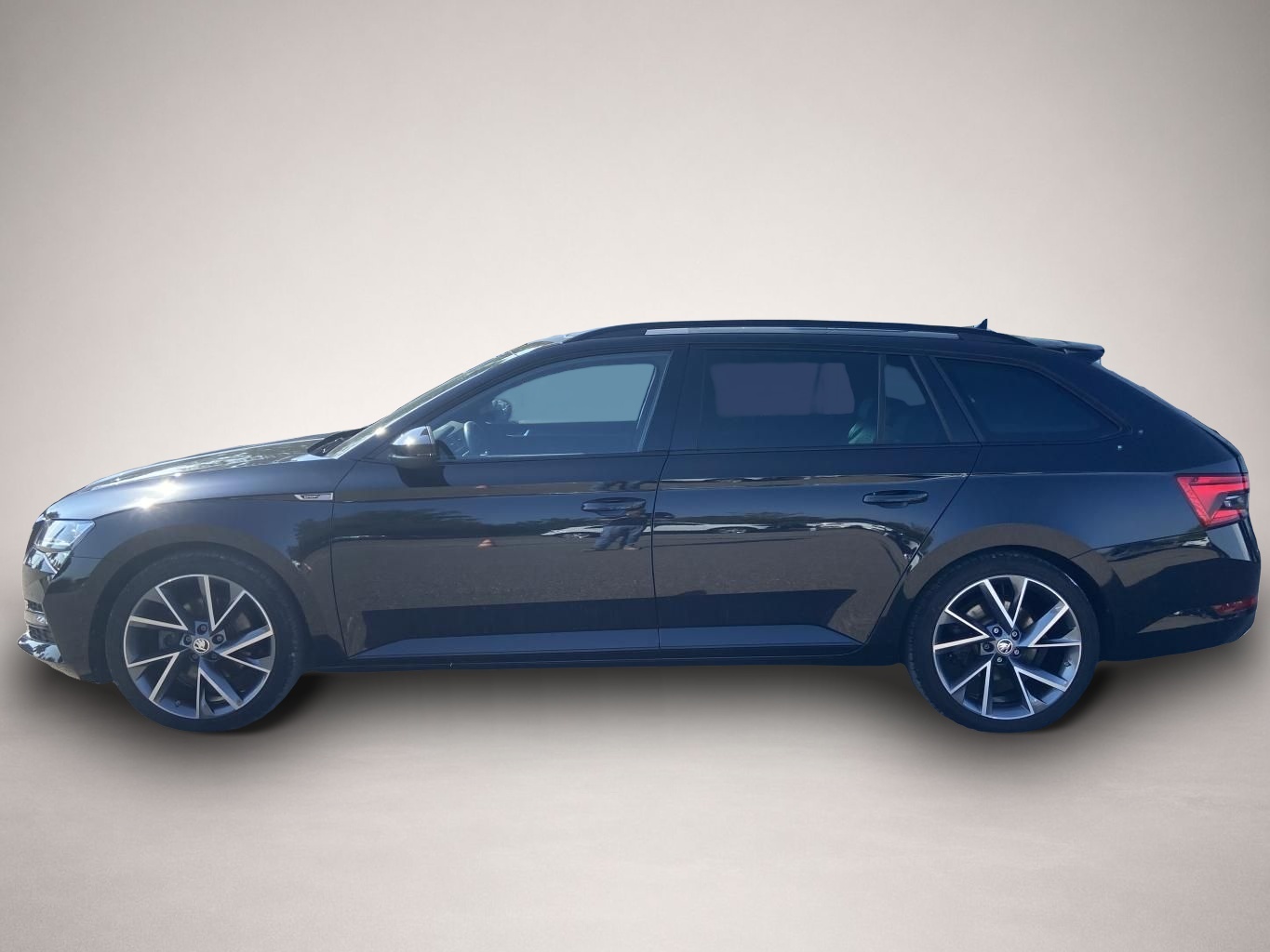 Skoda Superb (05/2023, )
