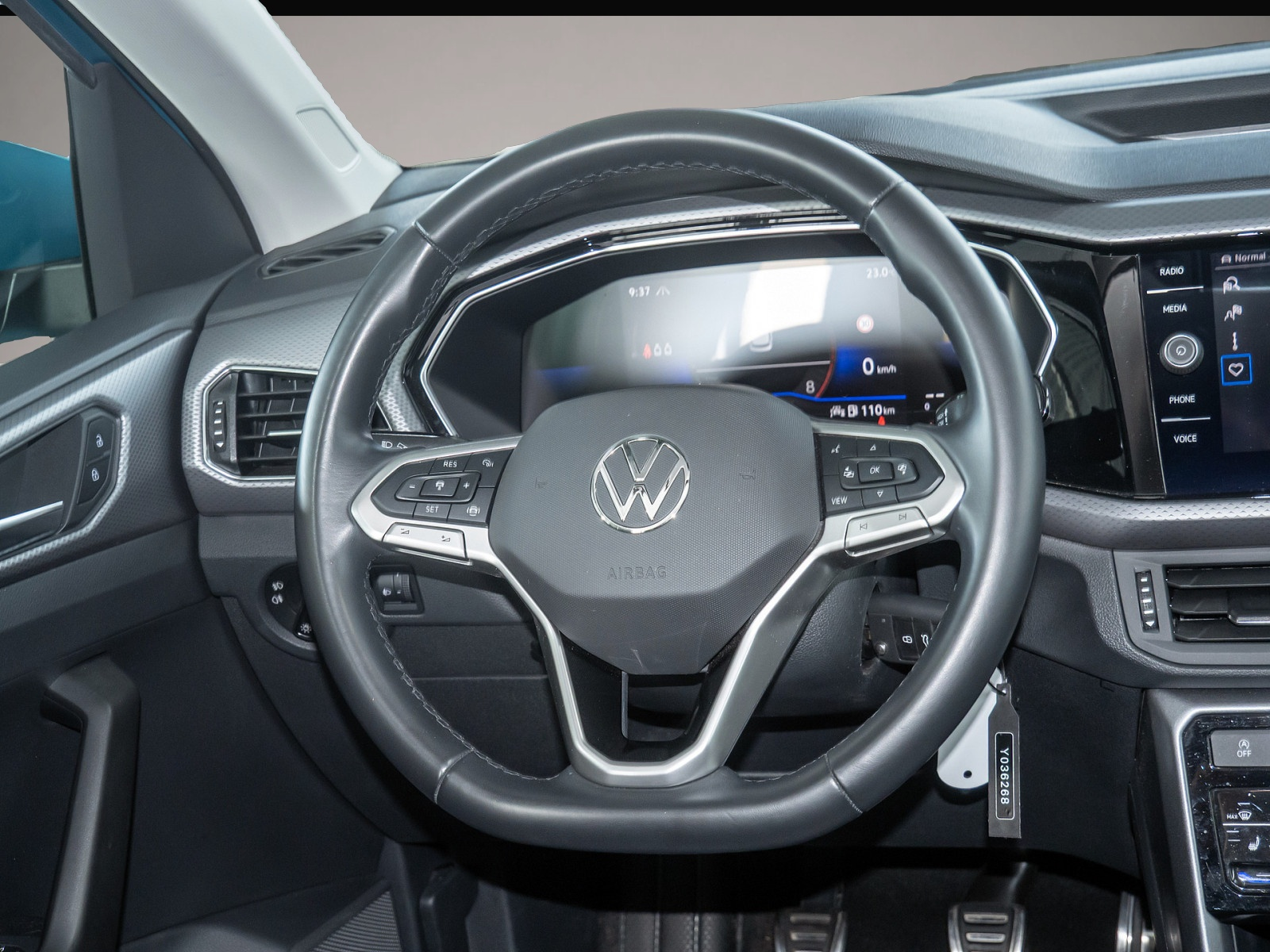 Volkswagen T-Cross (10/2022, Benzin)