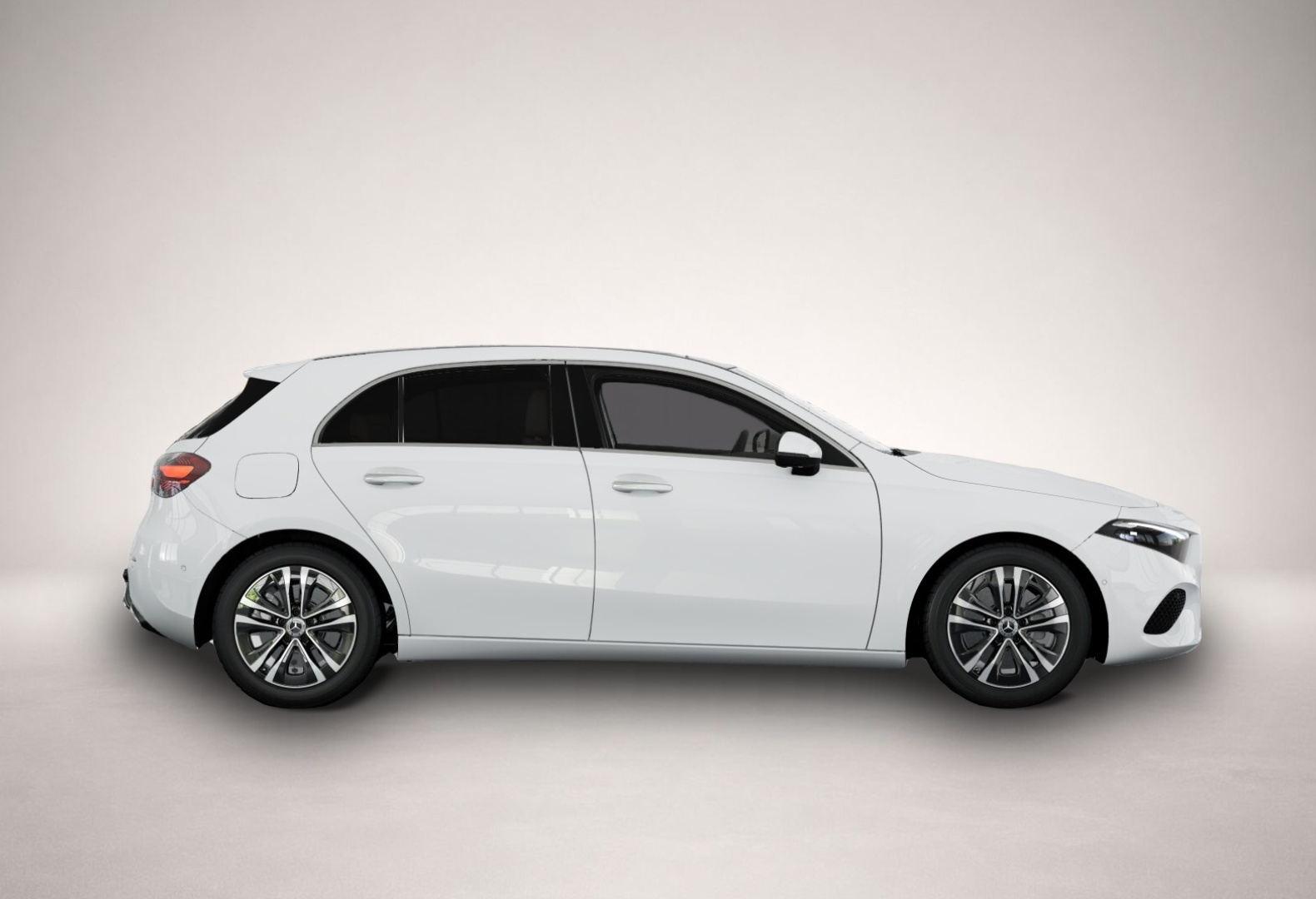 Mercedes-Benz A 250 (09/2025, Hybrid (Benzin/Elektro))