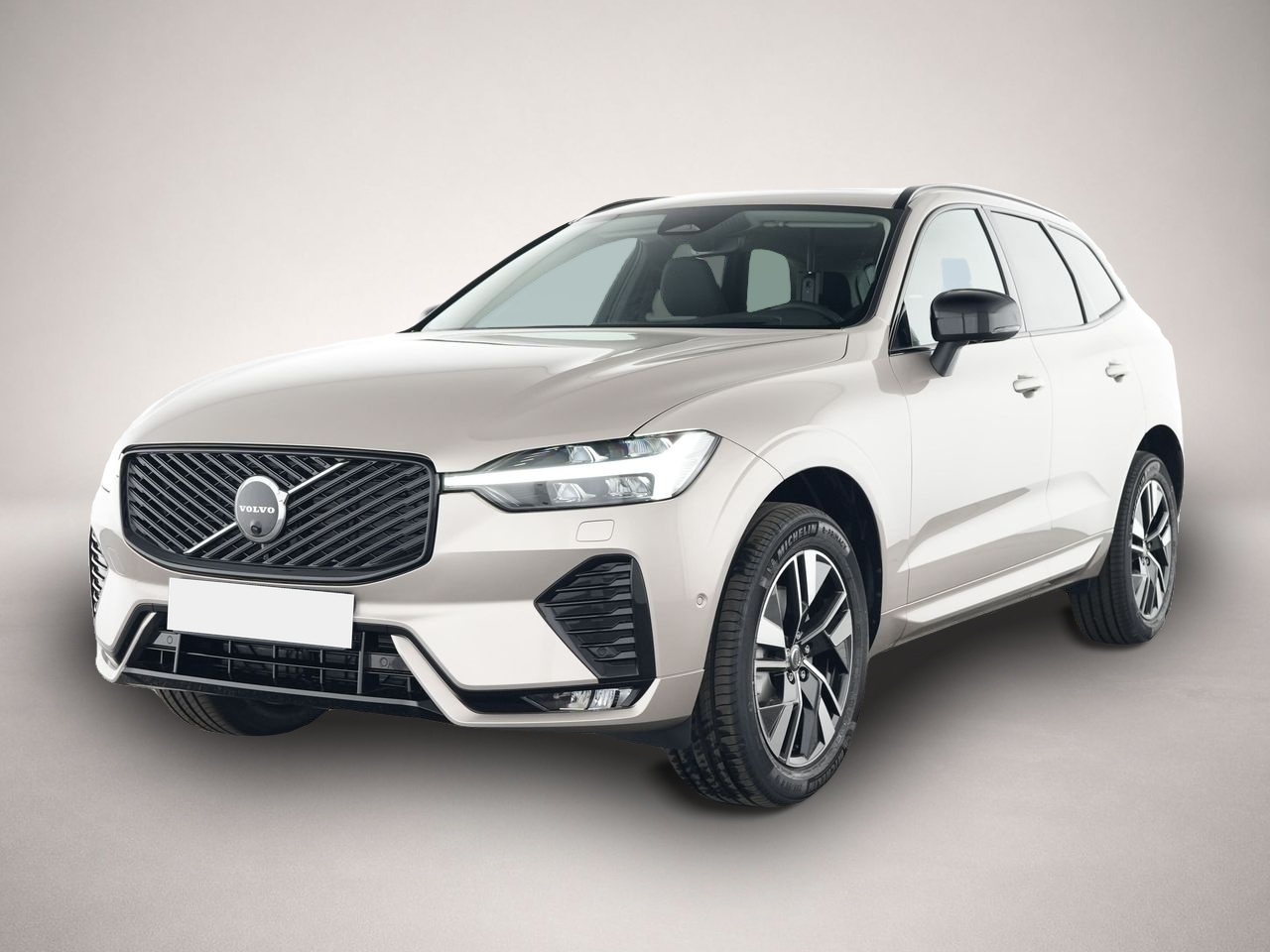 Volvo XC60 (07/2025, Benzin)