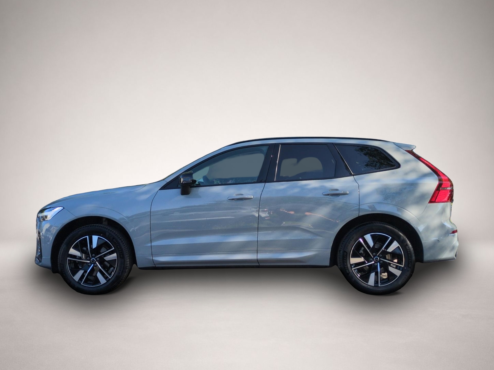 Volvo XC60 (12/2025, Benzin)