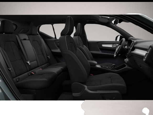 Volvo XC40 (05/2026, Benzin)
