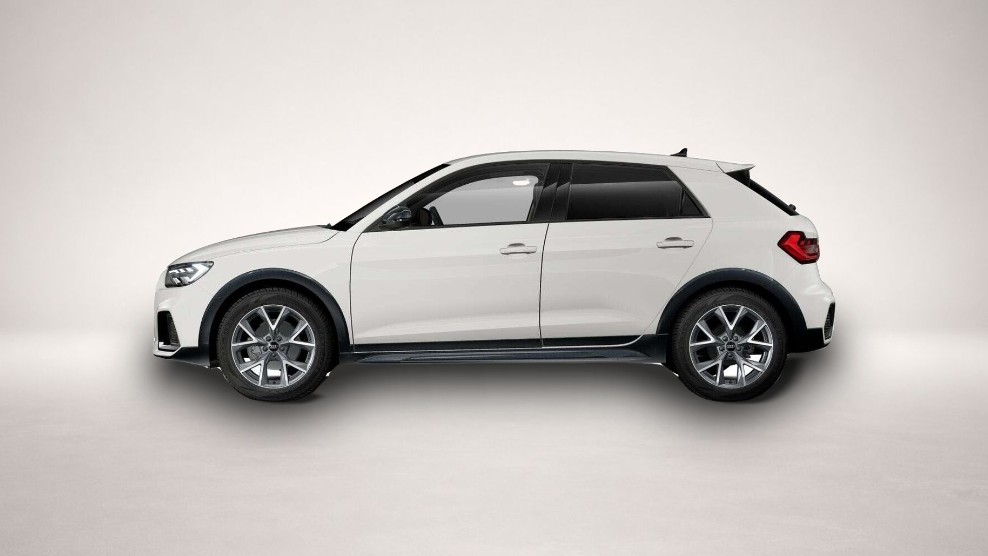 Audi A1 (08/2024, Benzin)