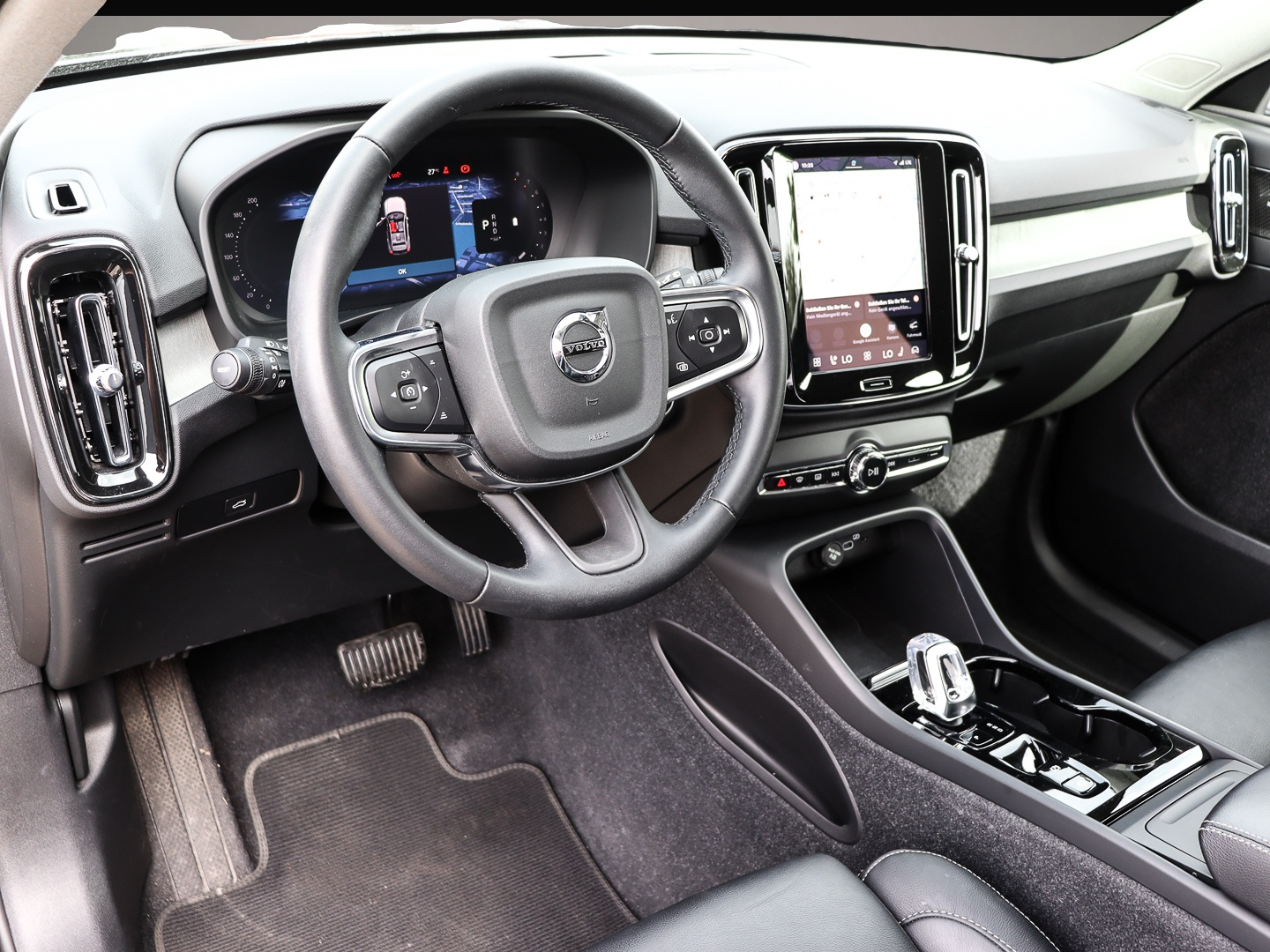 Volvo XC40 (01/2024, Benzin)