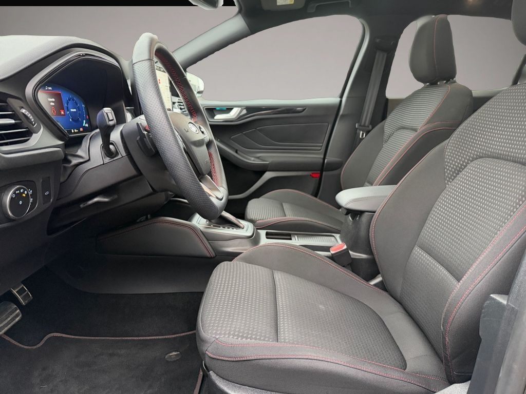 Ford Focus (02/2023, )