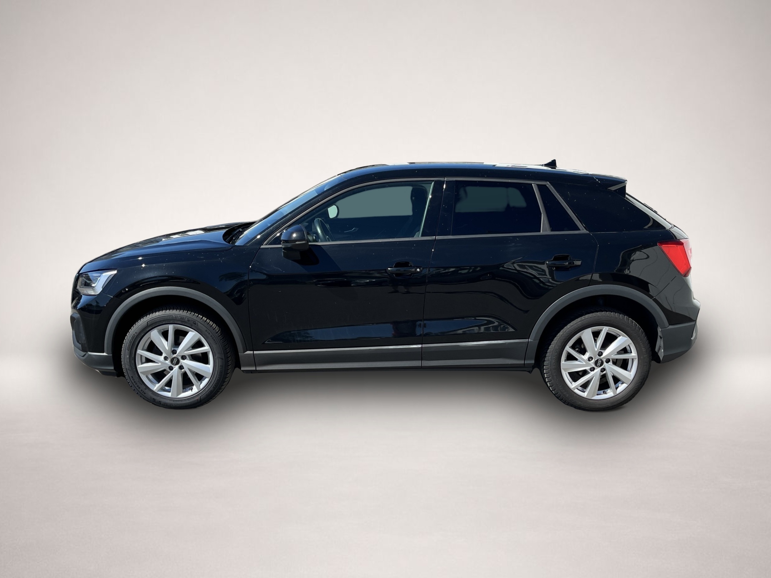 Audi Q2 (03/2022, Benzin)