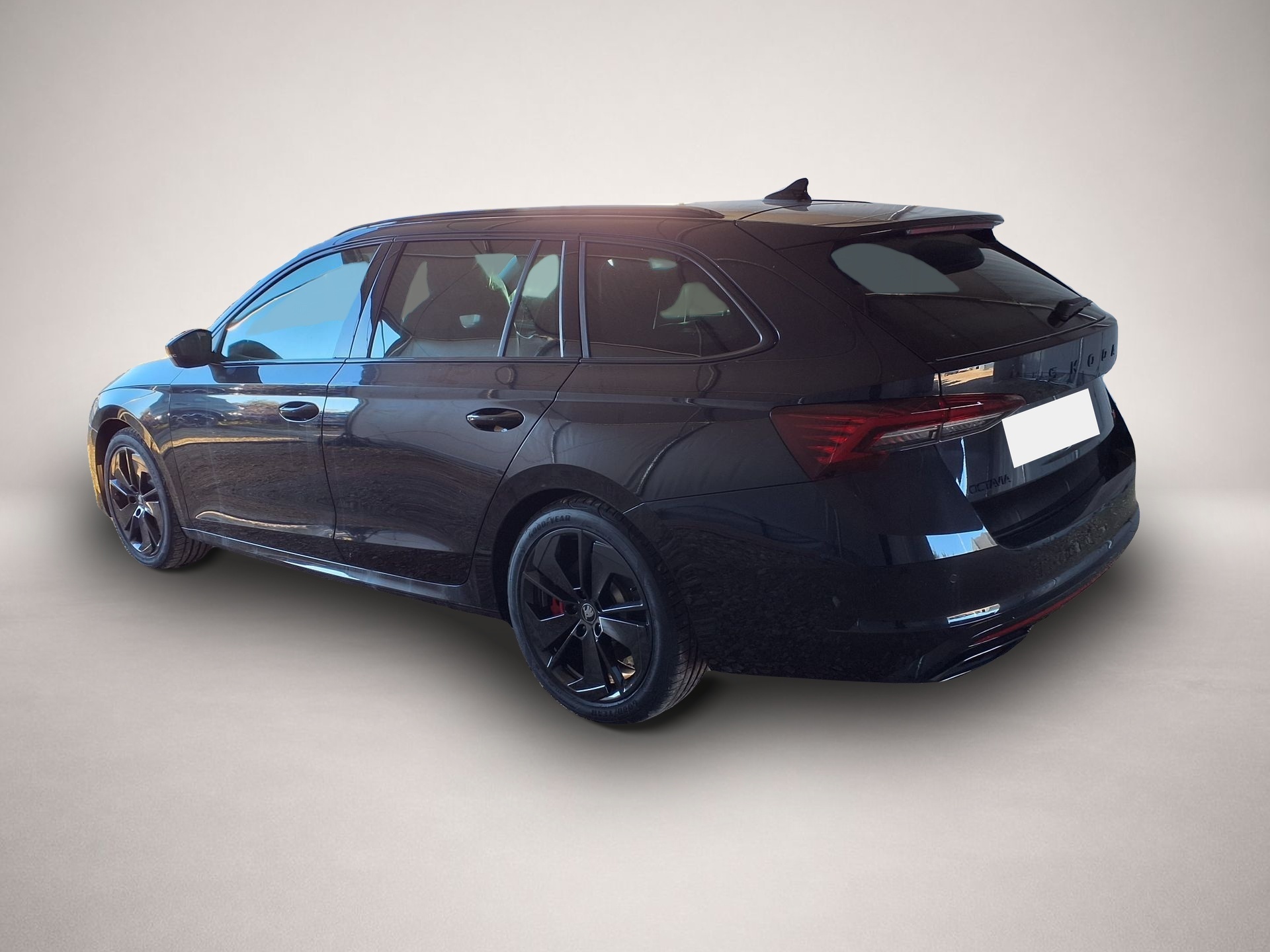Skoda Octavia, image 2 of 5