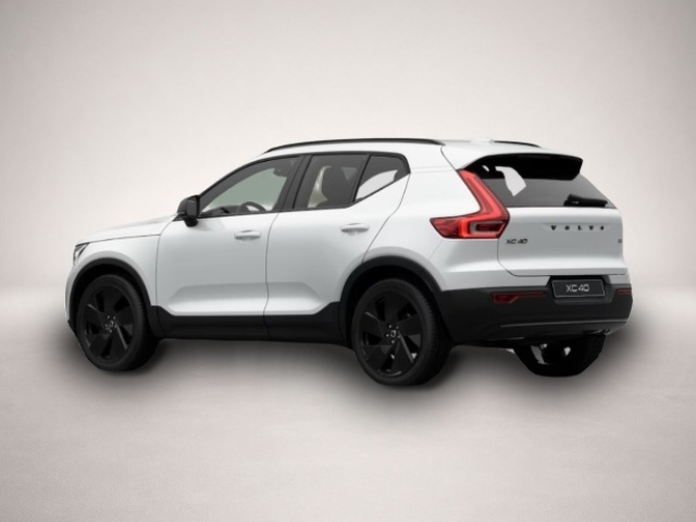 Volvo XC40 (05/2026, Benzin)