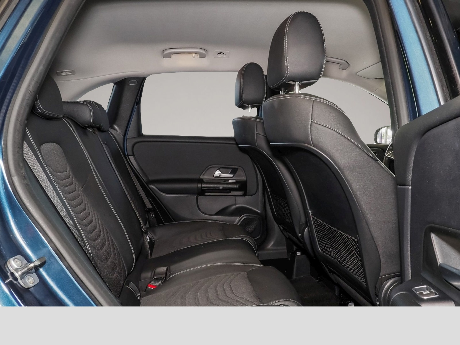 Mercedes-Benz B 180 (04/2023, Diesel)
