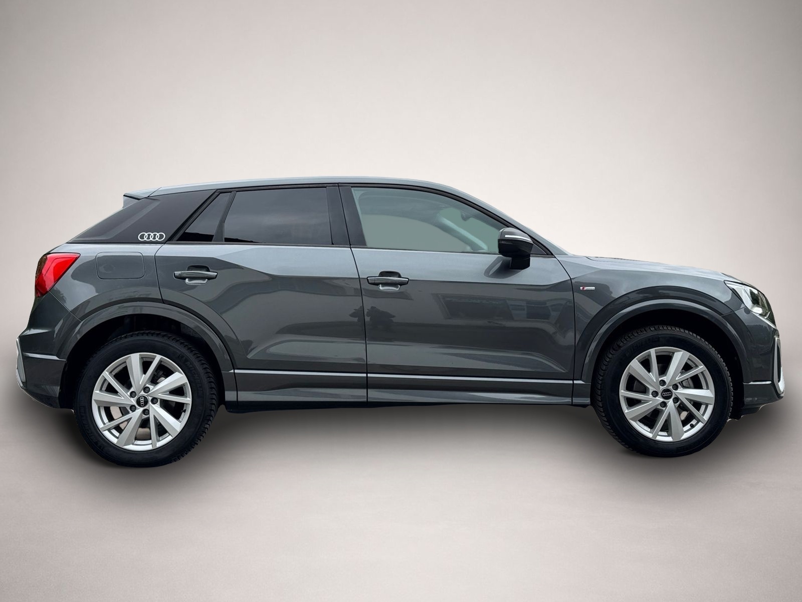 Audi Q2 (08/2025, Benzin)