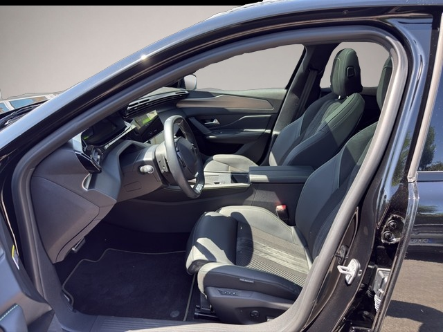 Peugeot 408 (06/2024, Benzin)